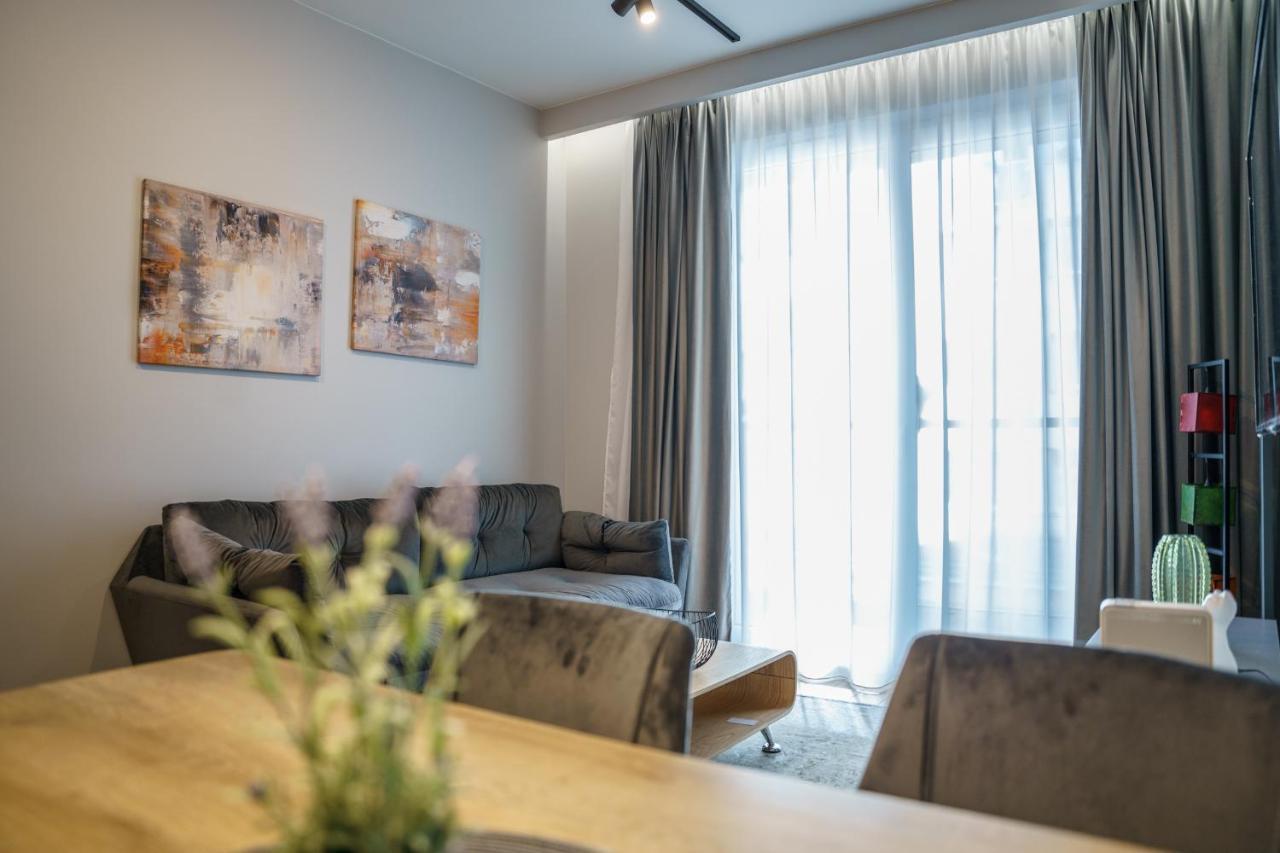 Bright And Charming- Golden Apartments- Center&s18 Lägenhet